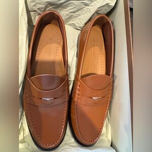 NEW with box Burberry Tan Leather Loafers